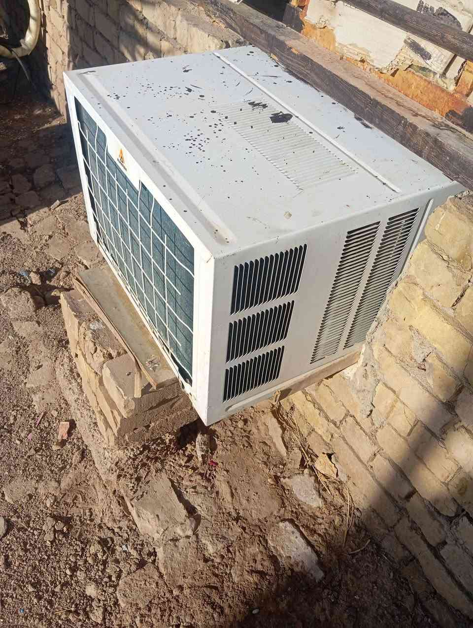 سلام عليكم..
مكيف للبيع 2 طن شغال شرط التبريد ميسان الميمونة ابو سبع،.
للأتصال على الرقم. ***********
