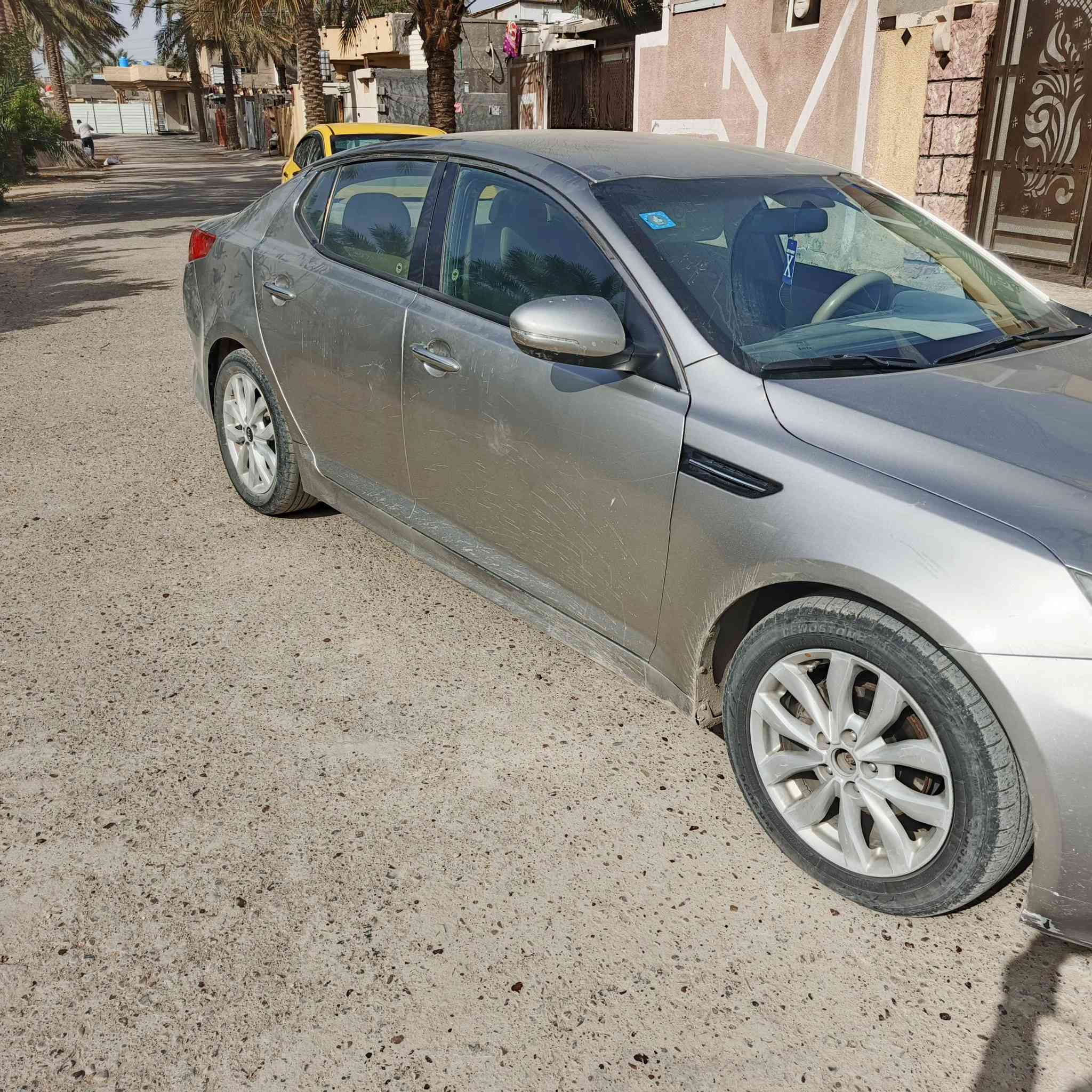 اوبتما 2014 خليجي 
رقم بغداد انكليزي بسمي مكينه 2000 دوش خليجية نص فول داخل بيجي تبريد منفصل مناخي قطعتين تبريد  بيها ٣ قطع صبغ ابيع صفحه السعر 110  عنواني بغداد ناحيه الرشيد ***********
