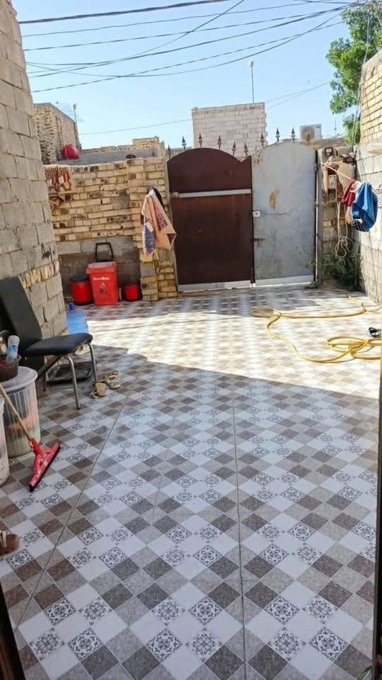 🏠 بيت للإيجار – حي الجامعة نهاية شارع عشرين 

🔹 السعر: 250
🔹 التفاصيل:
 • غرفة نوم
 • صالة
 • مطبخ
 • صحيات
 • طارمة

🔺#للاستفسار مراسله واتساب ع الرقم التالي 

  اثير الكرعاوي 📲

***********

  —————————————————————
او زيارة مكتبنا

🔺العنوان:- حي الجامعة شارع عشرين مكتب وليد للعقار
