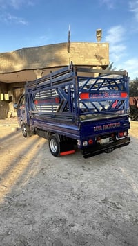 كيه فحل مسكر موديل ١٨ السياره بيه باب السايق شويه بارد بشكد الشبر  لا ...