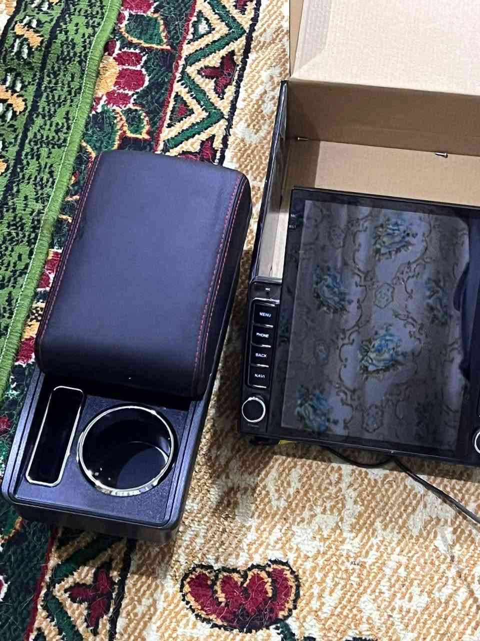 شاشه تاب كيه اوبتيما
+تكيه وحافضه نفس الوقت ناصريه قرب جسر ابراهيم الخليل
***********
