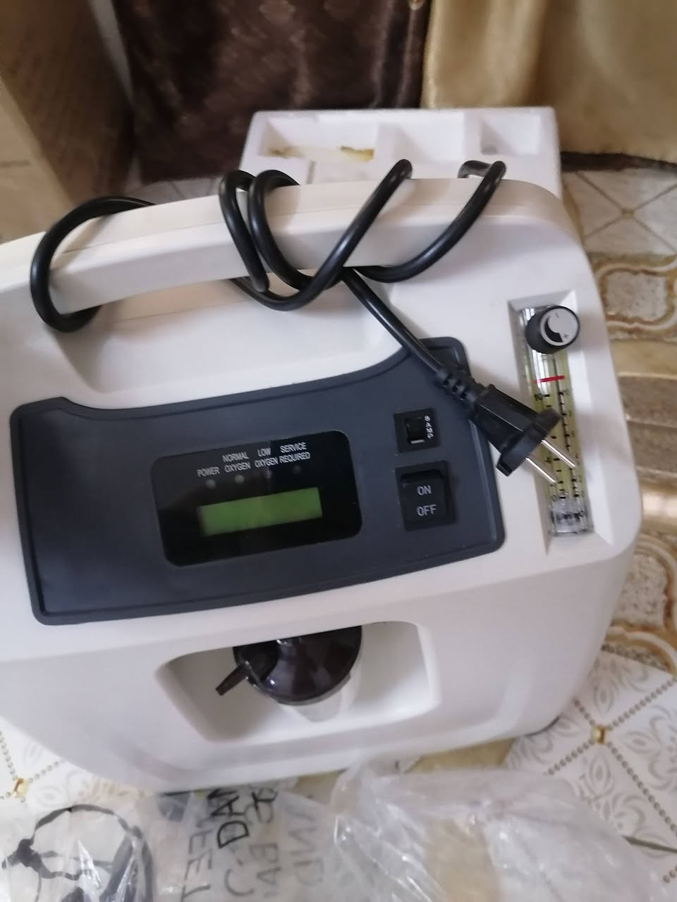 جهاز أكسجين ممستعمل ولا دقيقه السعر 500الف وبي للتواصل ***********
