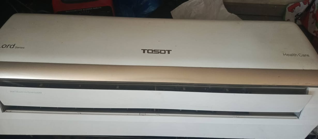 سلام عليكم سبلت توست للبيع 1طن غاز 22 سعر 250 الف وبي مجال
رقم الهاتف ***********
