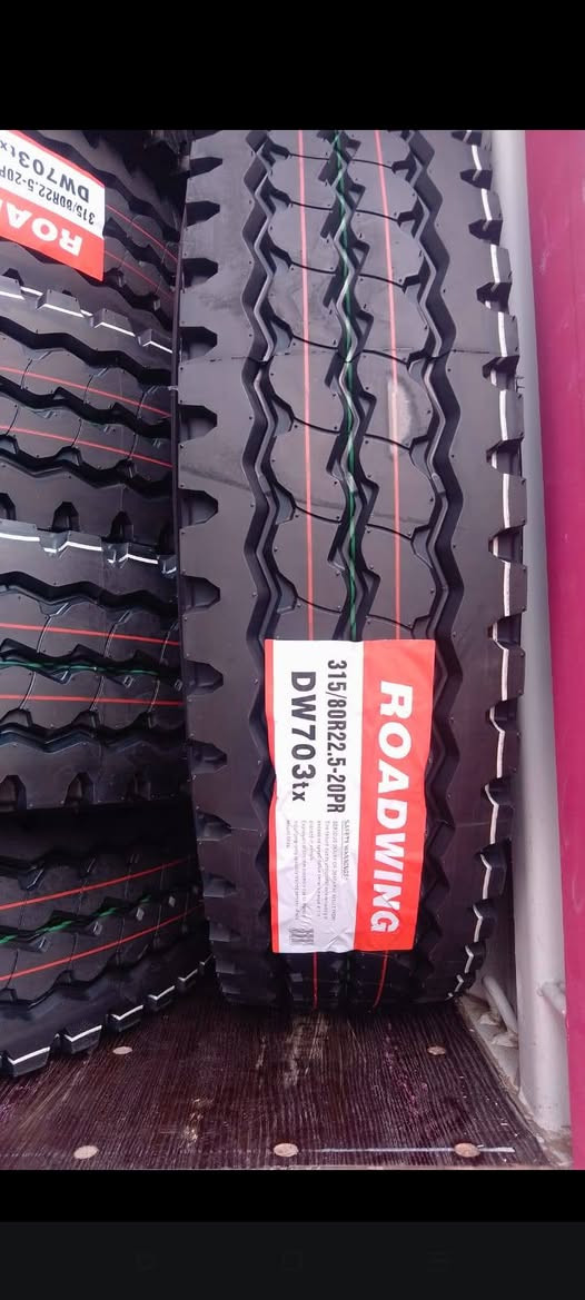 السلام عليكم تعلن شركة لولوة الشارقة الاطارات هايلوكس وزن ثقيل الاطارات اونكس كفاة عالية جودة العنوان بغداد مجمع مشن يوجد توصيل جميع محافظات لتواصل ***********
