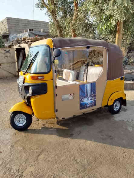 سلام عليكم تكتك موديل 18 رقم بغداد نكليزي تحويل ثاني يوم محرك وكسل تجفيت كله جديد شركه تخم تاير جديد تكتك جاهزه كبل لشارع سعر 4700 وبيه مجال المكان ديالى بعقوبة مدخل الرحمه رقم ***********
