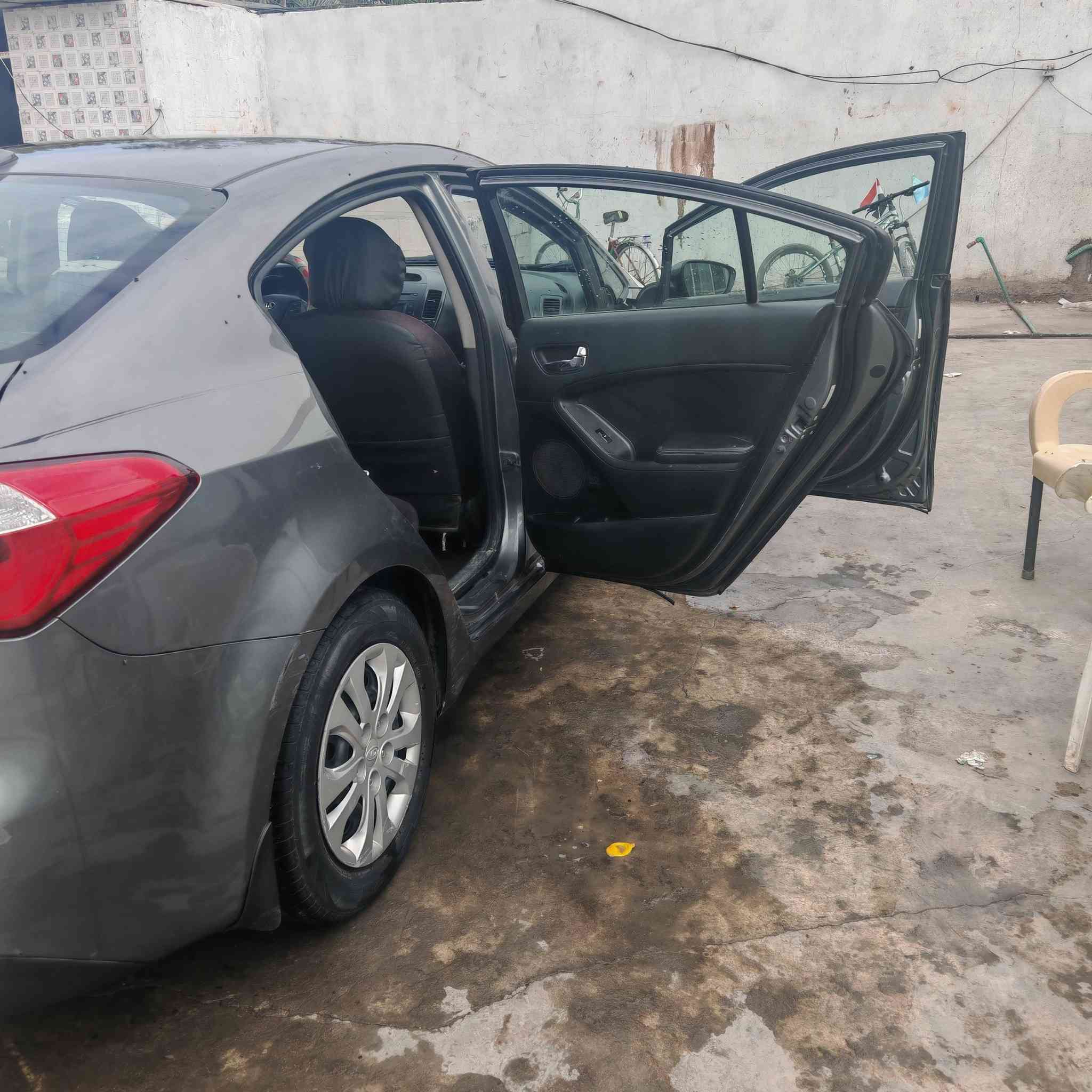 كيا فورتي 2016وارد امريكي محرك 2000 الضرر بجم خفيف ماواصل لا الغود ولا شواصي
السعر 105 وبيه بارد ٣ قطع بل عراق
رقم الهاتف***********
