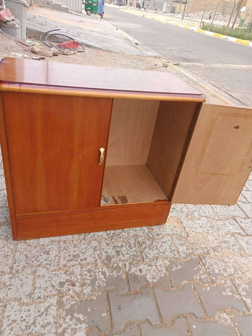 35جزامه اوكوكدي يفيد للخزن الكتب للاغراض كلشي يفيدصاج داخل وخارج بغداد الحسينيه مال الراشديه وعندي توصيل ***********
