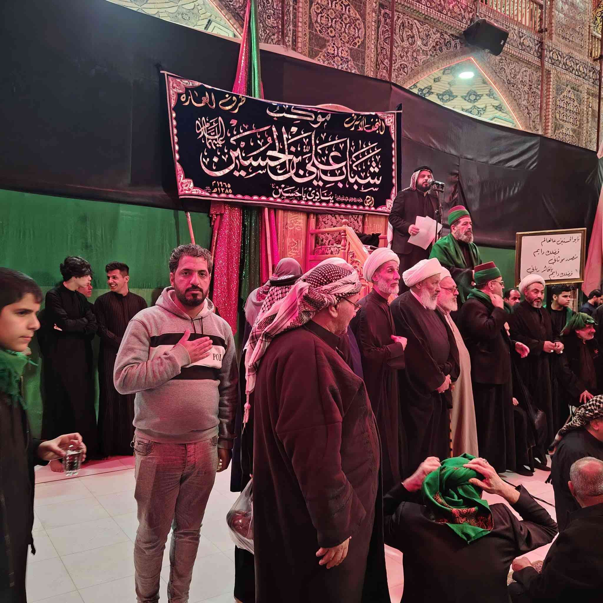 على بركة الله ...
تنطلق حملة نور الزهراء لزيارة لزيارة العتبات المقدسة في محافظة بابل لزيارة الامام علي عليه السلام مولى المتقين يوم غدا الثلاثاء في تمام الساعة السابعة والنصف للحجز والاستفسار مراسلة الصفحة او الاتصال بالارقام التالية .

*********** سيد زيد .

*********** سيد احمد .

*********** سيد غانم
