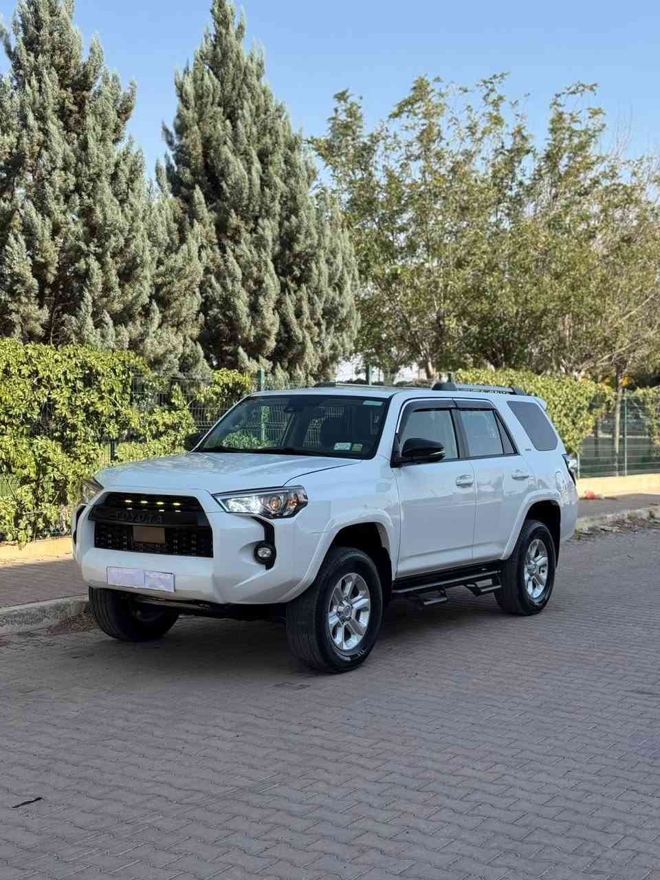 السلام وعليكم  

فوررنر موديل 2022.  __SR5. 
سياره 7راكب.  مكفوله نضيفه وجديده 
ماشيه 44 الف ميل  
حادثها حلو ومصلح ع بارد  قطره معجون مابيها ورقمهه دهوك  السعر $ 295 وبيها مجال مكانها واسط العزيزيه  لتواصل مع صاحب السياره ***********
