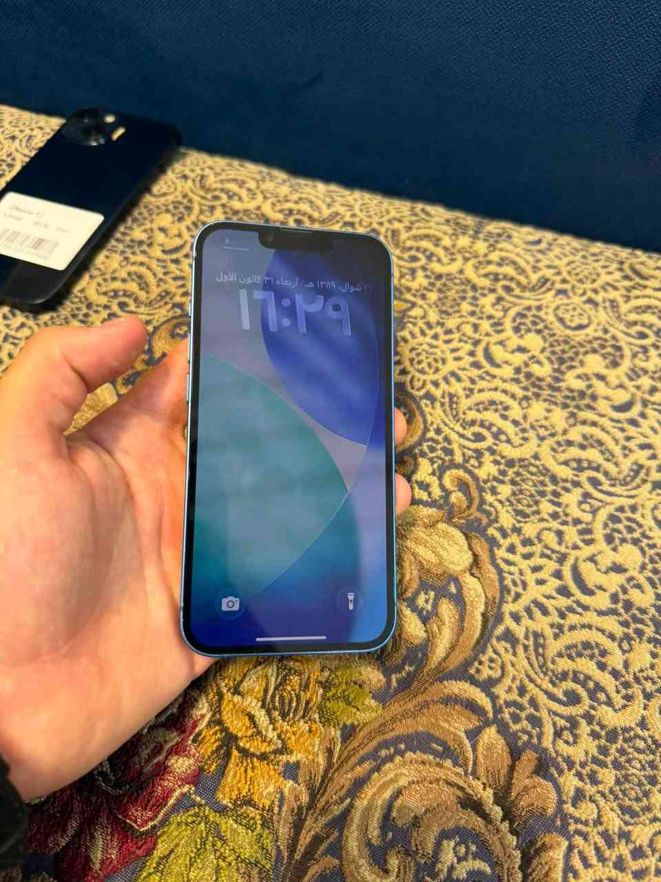 ايفون 13 عادي 
ذاكره 128 
بطاريه 87
دبل خط 2️⃣
جهاز بلادي وتر ضمان 10 ايام 
السعر 430 🔥مع هديه كفر ولاسق مجاني 
هاتف ***********
*********** زيد الكبيسي
