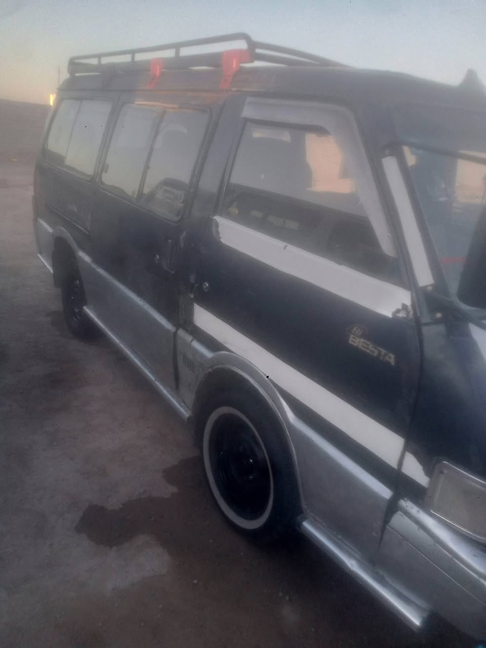 سلام عليكم كيه بسته ٩٤ كير واكسن ومكينه مكفولات ورقم جديد وسنويه ٣١ رقم السياره بغداد بأسمي السعر ٣٥ الرقم ***********
