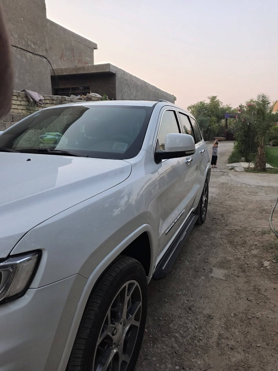 السلام عليكم...للبيع فقط
جيب اوفر لاند خليجي موديل 2020 ماشيه 60 الف السياره مكفوله كفاله عامه من الضربه والصبغ والتبديل والبارد مكينه  كير ممفتوحات والسياره جديده وعلى ايدي من الزيرو فول مواصفات عده الرادار الامامي مكان السياره بغداد العبيدي والسياره جديده وبسمي السعر  318 $ 
للاستفسار 
***********
