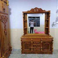 غرفة نوم • ديكور منزل • غرفة اخشاب • ميز تواليت • اثاث منزلي