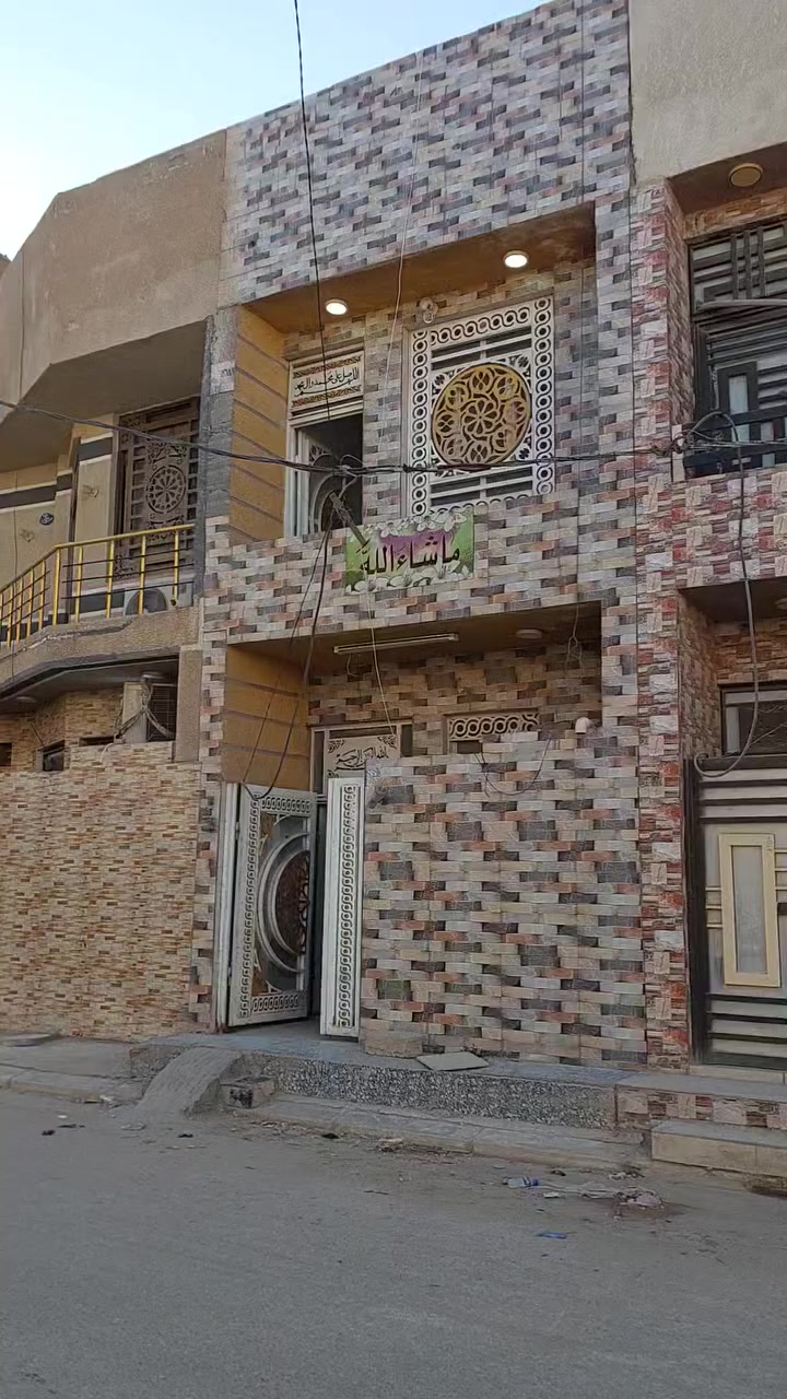 سلام عليكم
دار سكن البيع المساحه ٥٠ متر طابقين 

عنوانه كربلاء شارع البوبيات عمود ٧٤ مجمع جار العباس 

نوع العقار طابو زراعي سند ٢٥ قرار محكمه 

يتوفر جميع الخدمات شارع عرض ١٢ متر 

يبعد عن الامام الحسين ٣ كيلو 

الاستفسار الاتصال على الارقام التاليه 

***********

***********
