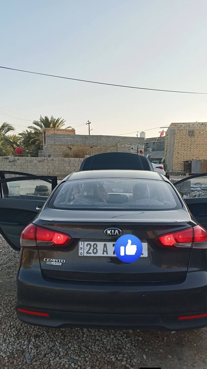 للبيع سيراتو موديل 2017خليجي مكفول كفاله عامه
 ما عده الجاملغ الامامي رش ول باقي 
  مكفول كفاله عامه 
كير محرك1600 مكفول
 بسمي مداور ثاني يوم
 نص فول
 حساسات امامي خلفي
 حساس اطارات
 ويل كب
 تحكم استيرن
مانع انزلاق
 اشاير بل مري 
داخل لونين تخم تواير جدد 
السعر 126الاستفسار ***********
