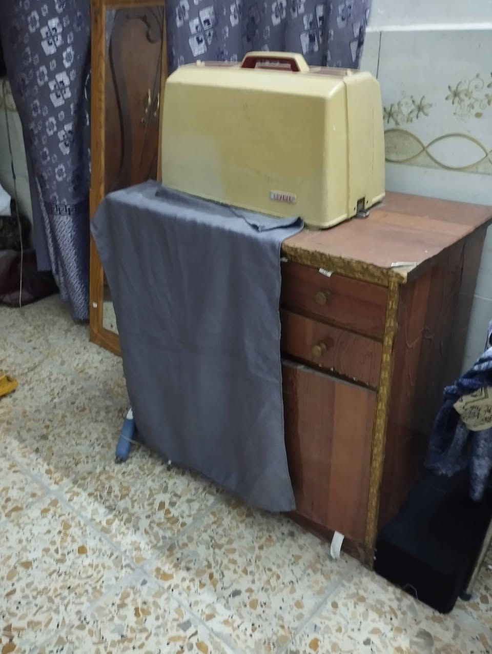 اغراض مستخدمه للبيع اسعارمناسبه التواصل واتساب*********** منطقه لشرطه الخامسه الدوانم
