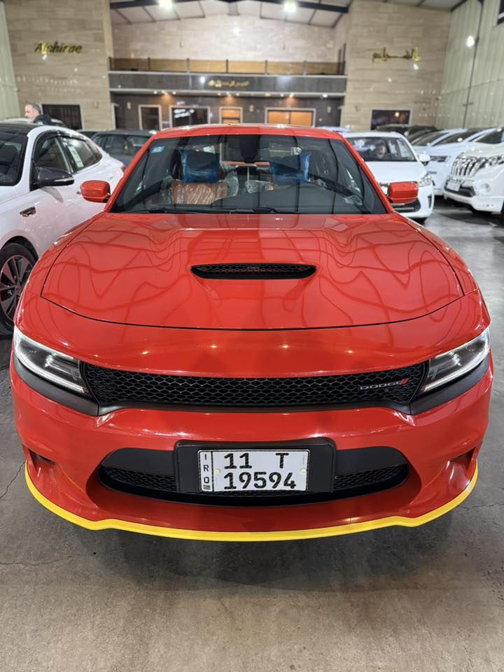 سلام عليكم
جارجر GTخليجي وكاله هارلم لون برتقالي موديل 20  مكفوله من صبغ والتبديل فقط بارد هلال جاملغ الخلفي ماشيه 30 سيارة نظيفه جداجدا رقم بغداد تحويل مباشر  
مكان السيارة بغداد البياع 
***********
