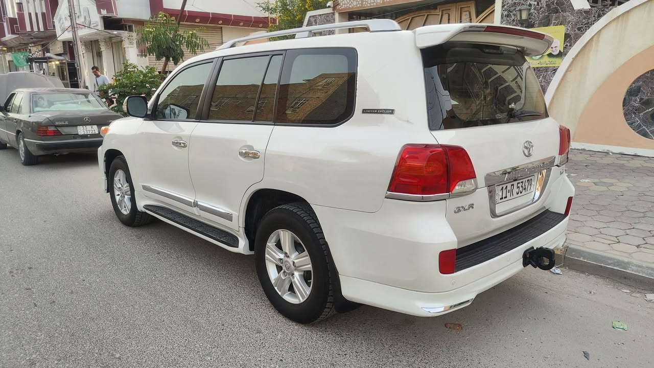 لاندكروز موديل 2015
كفاله عامه عدا بارد بسبط
رقم بغداد انگليزي بأسمي 
تحويل مباشر 
السعر  390 $
ماشيه 170
مكينه سته اسلندر
كشنات كهربائية 
كشنات جلد بقلاوه بيجي
ويل كب 18مع تخم تاير جديد 
كامره خلفيه
حساسات اماميه وخلفيه
تشغيل عن بعد 
فتحه بالسقف
مكينه كفاله من الفتح
گير كفاله من الفتح
حداديه  كفاله 
العنوان 
ناصريه الشموخ 
جاهزه من كل شي
 الاتصال+ واتساب
***********
***********
