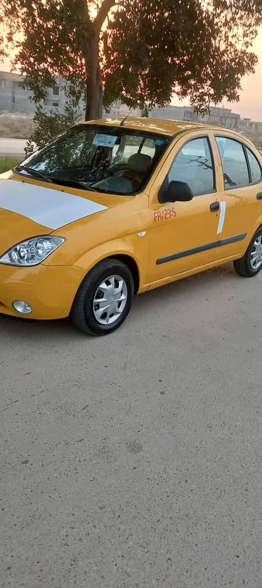 السلام وعليكم طيبه للبيع موديل 2015 سياره جديده ماكينه وكير كفاله تحويل ثاني يوم  تبريد ثلج ❄️ تخم تاير جديد سنويه جديده رقم بغداد كلش حلوه وجاهزة كهربائيات عالشركه سياره كفاله عامه 👉 سعر 40 وبيها مجال مكان واسط العزيزية رقم الهاتف. ***********.
