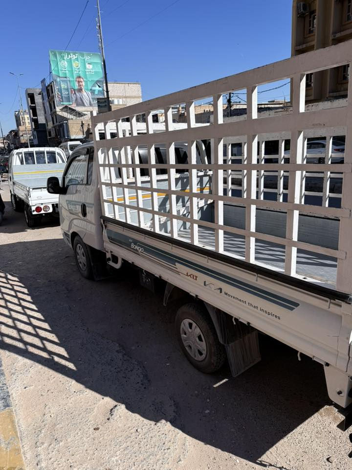 كيا حمل مديل 2023 السيارة مكفولة   ماشية 74  فقط مكان السيارة نجف السعر 155  مع مجال بسيط تليفون  ***********
