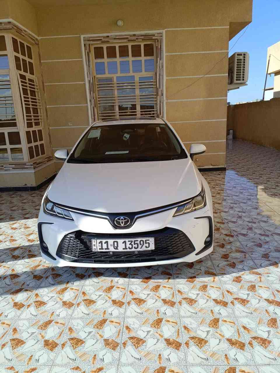 سلام عليكم 
كورلا موديل 24 هايبرد شكل لخليجي 
مكفولة 
فول مواصفات كشانه جلد وكهرباء 
ماشيه 52
محرك 1800
سياره جديده 
سعر 152
مكان الانبار الكرمه 
***********
