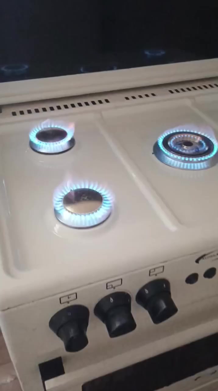 صيانة و تصليح جميع انواع الطباخات 
نجيك لباب بيتك اتصل و تدلل
‏‪‪0774 129 9756‬‬‏
