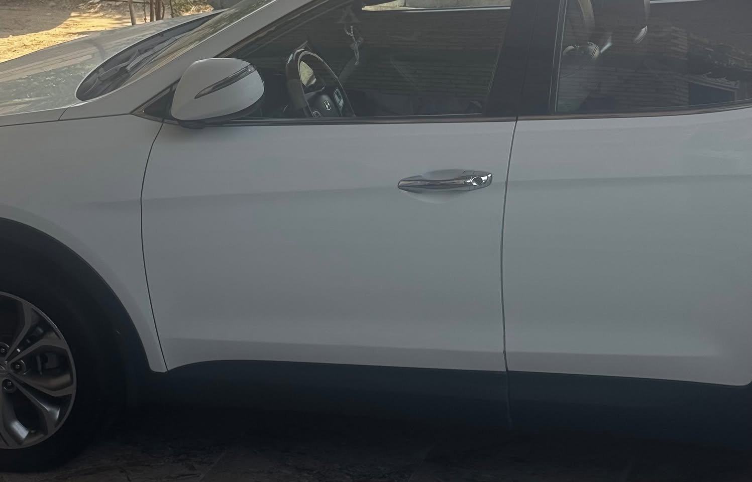 سلام عليكم مرخصت الادمن سنتافي موديل 2014 محرك 6 بسمي رقم بصره جديد سياره جاهزه خليجي نصف المدكر الخلفي صبغ السعر 175 هاتف وتساب ***********
