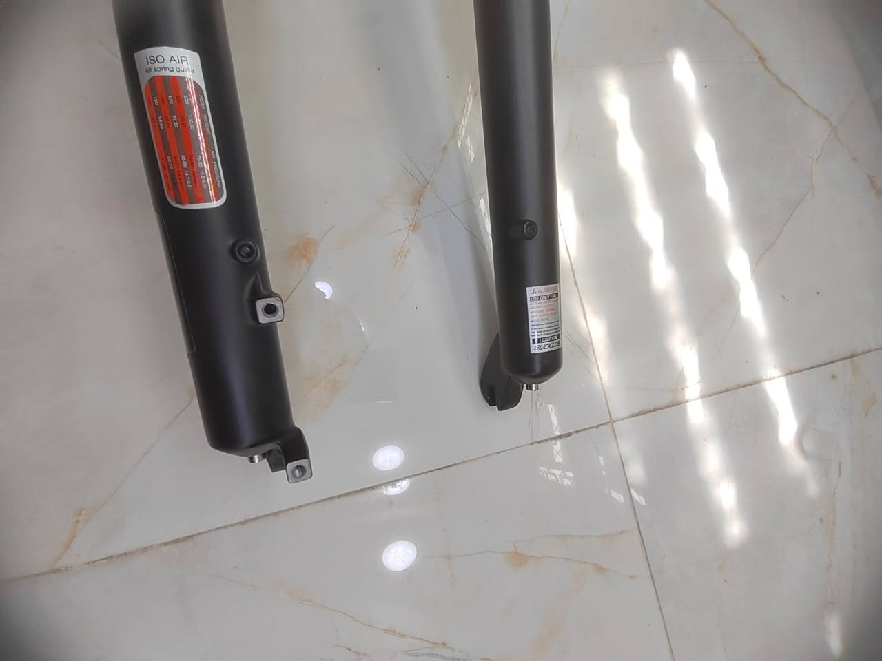 متوفر
دبل داون هيل من ماركة BUCKLOS
جديد غير مستخدم 
مع ركبه +قبق وبرغي


**إذا كنت صاحب هذا الإعلان وتريد حذفه لأي سبب، رجاءا أرسل رسالة إلى الدعم الفني**