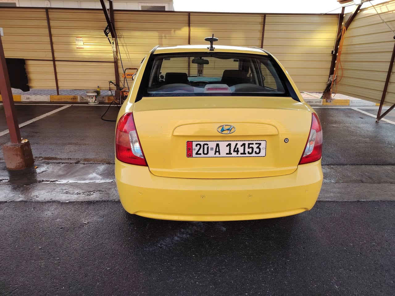 اكسنت فيرنا موديل ٢٠٠٩ كير ومحرك شرط بدون ضرر بس هاي الطخه الموجوده بالصور وتلقيطات مال تكسي تبريد تدفئه كلو شغال الشرعي موجود وعندي وكاله عامه مطلقه كابون بانزين بيها طخم الكدام جديد تايرات زوج كدام جديد السعر ٨٥ وبيها مجال الاتصال عالرقم ***********
