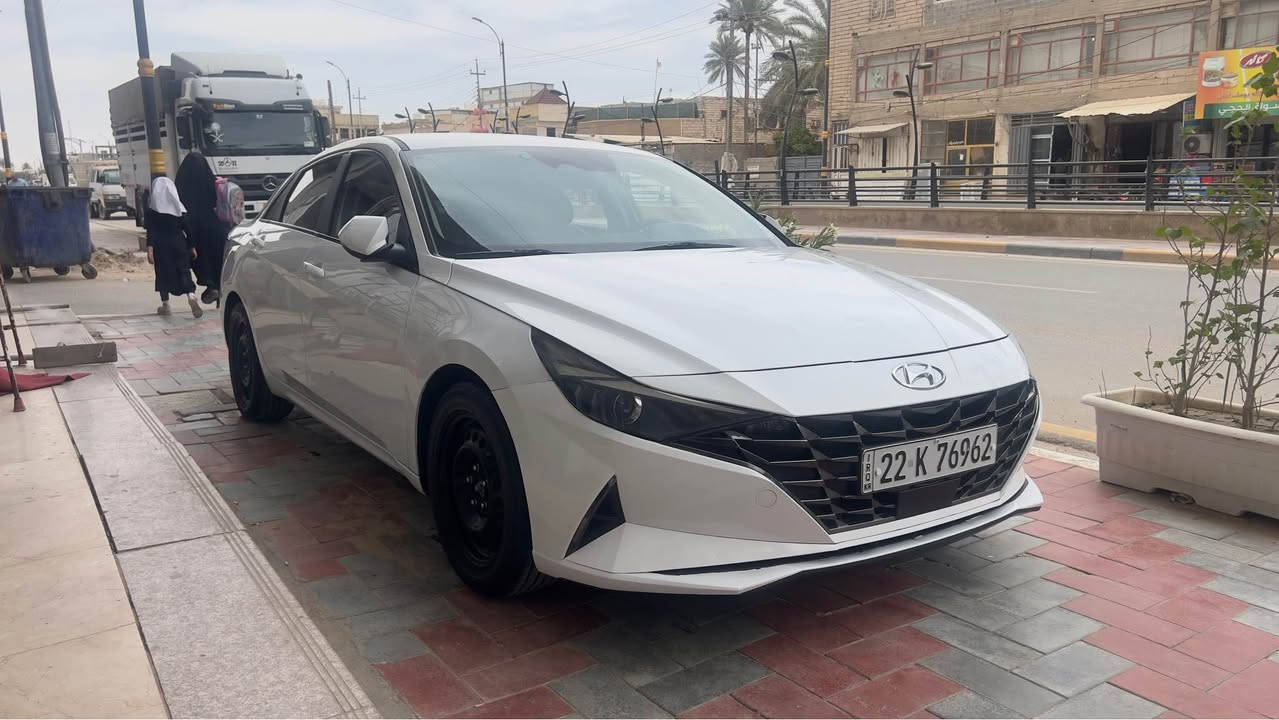 سلام عليكم افانتي وارد كوري للبيع موديل 2021 سياره استخدام شخصي جديده وجاهزه من جميع النواحي تخم تاير حداديه تبريد مكينه كير سياره فول مواصفات عدا الفتحه رادار امامي وشاشه وتحكم ستيرن جهتين ولايت وبك لايت لد كشن تدفئه ستيرن تدفئه ٤ انضمه قياده بصمه ابواب تشغيل عن بعد تحذير تصادم وتحذير الخروج عن الخط كامره وحساسات امامي وخلفي اضافه كامره حوادث داشكام لايت زنون كلش قوي نهار سياره ماتصرف عليه الف دينار مكينه ١٦٠٠ دبل نوزل بانزين عادي ماكو دوانص وكلوب الجيك مامشتغل الوارد كوري معروف غير مكفول من الصبغ سعر ١٣٥ وبيه مجال كلش قليل مكاني بصره الجنينه شارع البهو رقم سياره اربيل تحويل او وكاله سنويه مامنتهيه لاتصال *********** وشكرا البصرة, العراق
