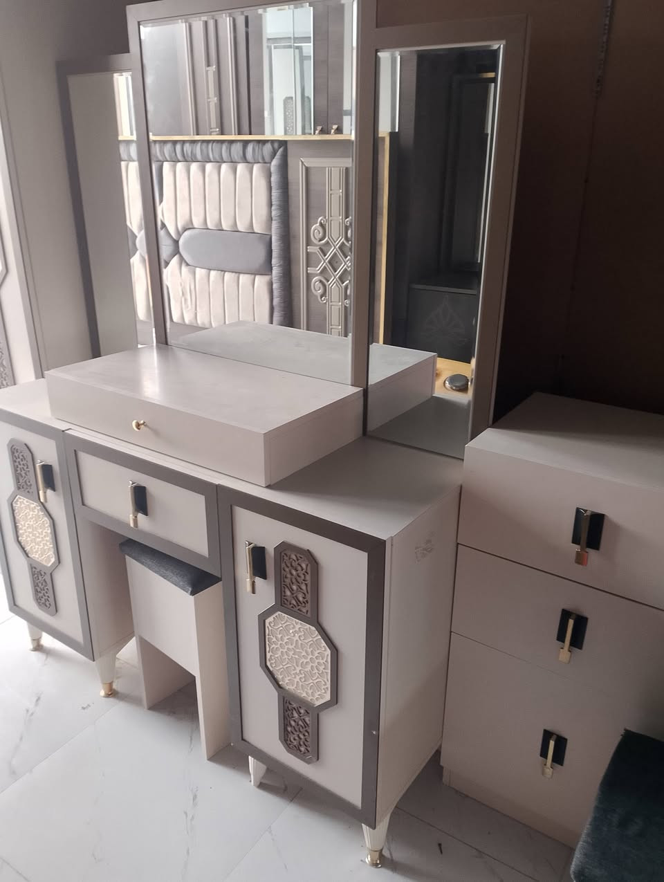 غرفه تركي 8باب كلش نظيف بيع او مراوس تفاصيل ع خاص


**إذا كنت صاحب هذا الإعلان وتريد حذفه لأي سبب، رجاءا أرسل رسالة إلى الدعم الفني**