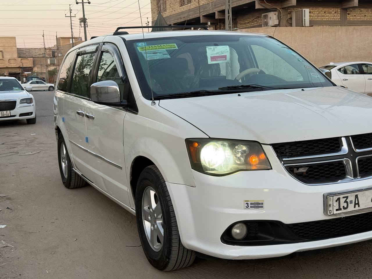 دوج كرفان موديل ٢٠١١
واردكندي كفاله عامه وصار ييها قبق جنطه صبغ فقط
فول مواصفات كشن كهرباء جام كهرباء ابواب كهرباء 
تبريد ثلاثه قطع  تحكمات ستيران 
كشنات سياحي vip دوخل لونين كشنات بلع كامره شاشه
السياره جاهزه من كل النواحي رقم مميز حلو
رقم سنويه جداد تحول ثاني يوم يمي 
العنوان بصره ***********
السعر ١٢٨ وبيها مجال قليل
