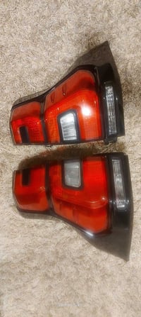 زوج للبيع ٠٧٧٠٩٨١٠٠٥٨