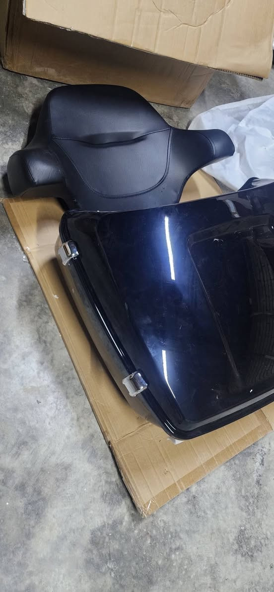 السلام عليكم 
للبيع جنطة وسيباية  وتجوة جديد غير مستخدم مال امزون


**إذا كنت صاحب هذا الإعلان وتريد حذفه لأي سبب، رجاءا أرسل رسالة إلى الدعم الفني**