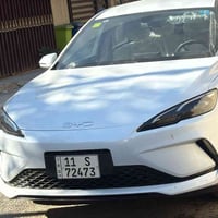 بي وايدي. سيل 5 للبيع داخل ابيضّ السياره زيرو ماشيه 1000 جديده العنوان...