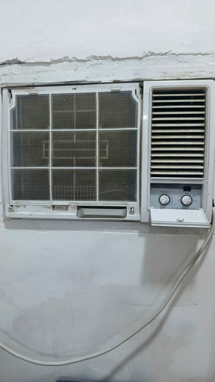 مكيف (وستن) للبيع طن ونص 
استخدام موسمين وهذا ثالث موسم يعمل و تبريده ممتاز وما طاب تصليح أبد.. أخو الجديد
للبيع 350الف 
العنوان أبو الخصيب حمدان 
***********
