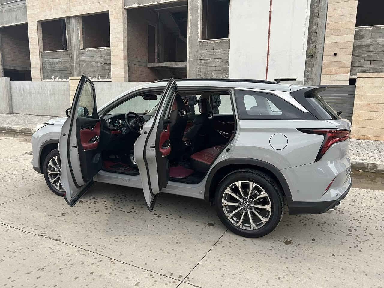 شانجان Cs75 بلاس كفالة عامه سيارة موديل 2023  ماشية km34
فول مواصفات
محرك 2.0تيربو
رقم وسنوية جديد باسمي شرط تحويل
محرك وكير بشرط 
سيارة فول مواصفات اعلى فئه 
مكان سيارة سليمانية 
للاتصال ***********
