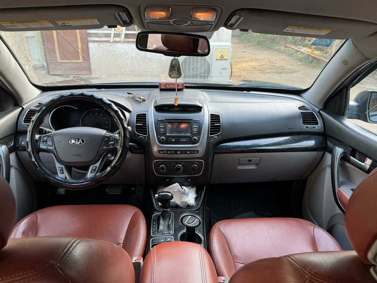 سلام عليكم
سورنتو موديل ١٤
سياره جديده بمعنه الكلمة
حادثه بس بونيد ونفسه كله ليبل واحد
البيع أو مراوس مكان سياره كربلاء المقدسة الحسينيه
سعر ١٤٠ عله هاي نضافه أنسب سورنتو بل سوك
***********
***********
