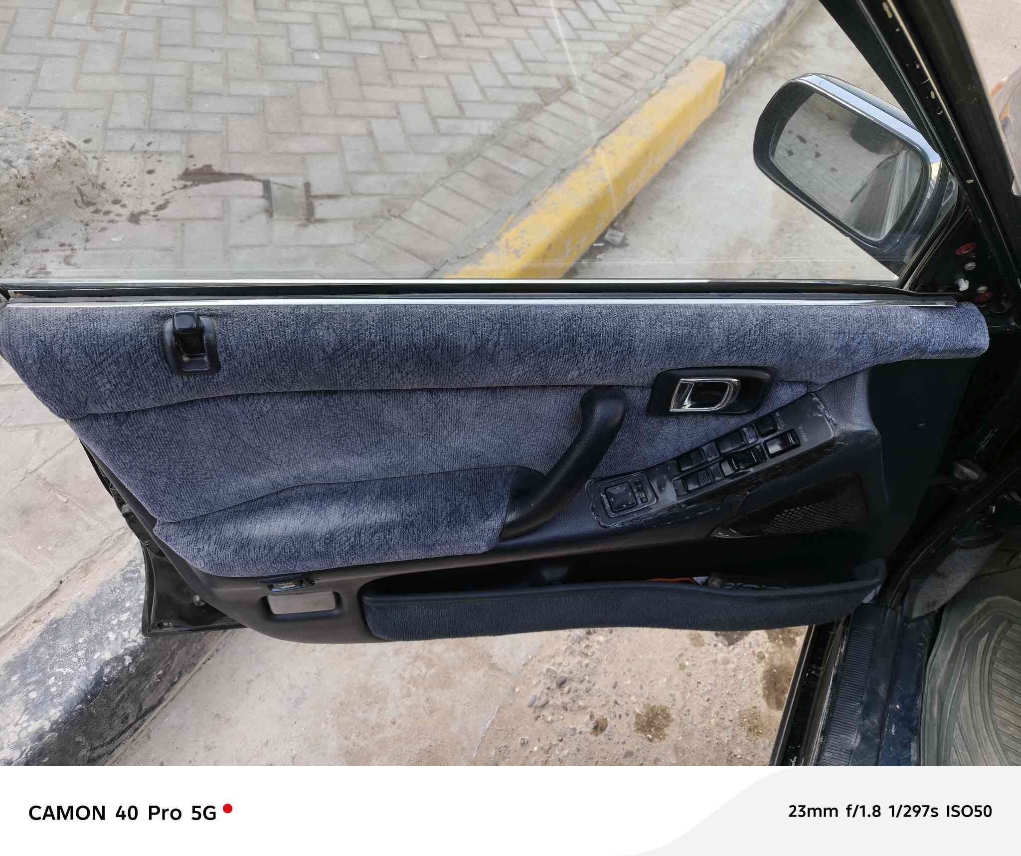 سلام عليكم كراون ارنب طويله اصل محوره للبيع موديل 93 تخم تاير جديد حداديه جديده مكينه وكير 2500 مكفولات كهربائيات كله شغاله تبريد شغال 🥶منضومه جديده السياره مامصبوغه بس جوملخات الوره مكفوله من كصه ونقل جثه وعيب شرعي رقم انكليزي هزه جديده دواخله نضيفه. بيه ضربه  بل جوملغ الوره جيه السايق مكان السياره ديوانيه المركز. السياره خير من الله. سعره ٦٨ وبيه مجال  ***********
