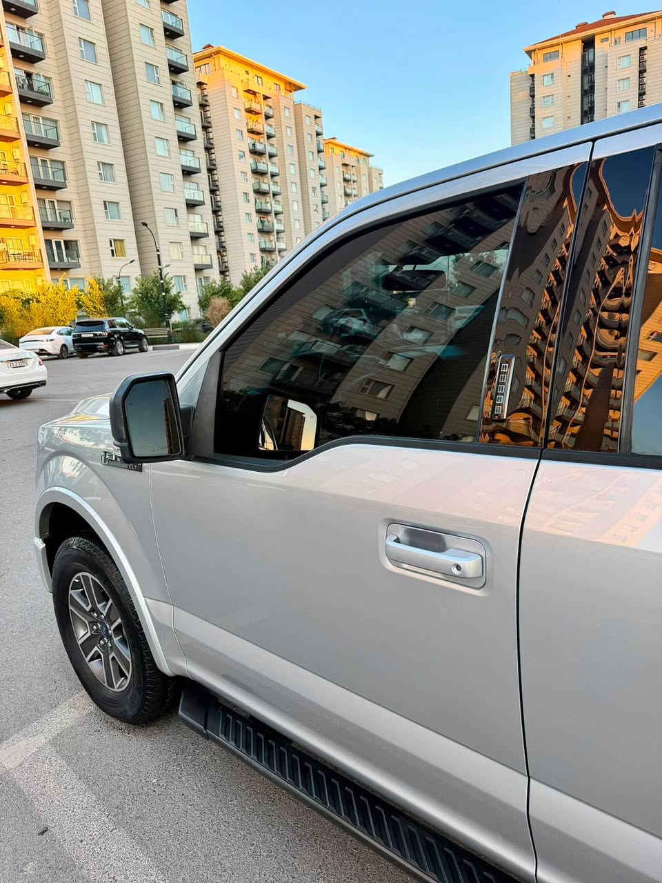يسم الّه الرحمن الرحيم
F150 2017 XLT فؤرد مواصفات خليجى
فورد F150 موديل 2017
مواصفات XLT
اخت زيرو سيارة مكفولة كفالة عامة 
بؤدى قصير باب كبير مرغوب
مكان فال: سليمانية
ماشية: ٢٩كم  الف كيلو حقيقى
سعر :205$
هاتف ***********وتساب
[hidden information]
محرك V8 ثمانية سلندر  محرك مرغوب
مواصفات خليجي
كير محرك بشرط
بدون صوت وصرف و خلل كل بشرط فحص

سيارة جديد حتى بدون بارد و شخت حيل حيلوة
مواصفات
{ - شاشة كبير - كود باب - تشغيل عن بعد - كشنات كهرباي - 
 - تبريد مركزي - ليد بودي - دراج بدي - كاميرا - حصاص - قوليوم
- تحديد سورعة - بعد }
اربع تاير وويل جديد بدون مصروف
سيارة شرط بدون اى نواقص كير و محرك وحدادي وكاهرباى كل بشرط
سنوية و رقم جديد سنوي بأسمي تحويل غرامة بشرط بغداد, العراق
