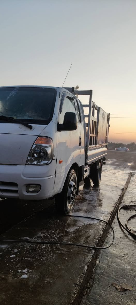 السلام عليكم كيا فحل السيارة خير من الله وجاهزة من كلشي نقصهة بس تبريد لا اكثر ***********
