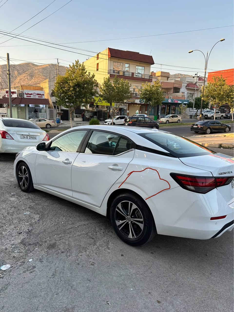 سياره سنترا SV 

موديل 2022 گير ومكينه بشرت 

سياره 3 قطع فه كرينه 

سياره بى ايرباك بشرت 

3N1AB8CV3NY308946 

سعر ١٣٤ وبيچك مجال

*********** دهوك, العراق
