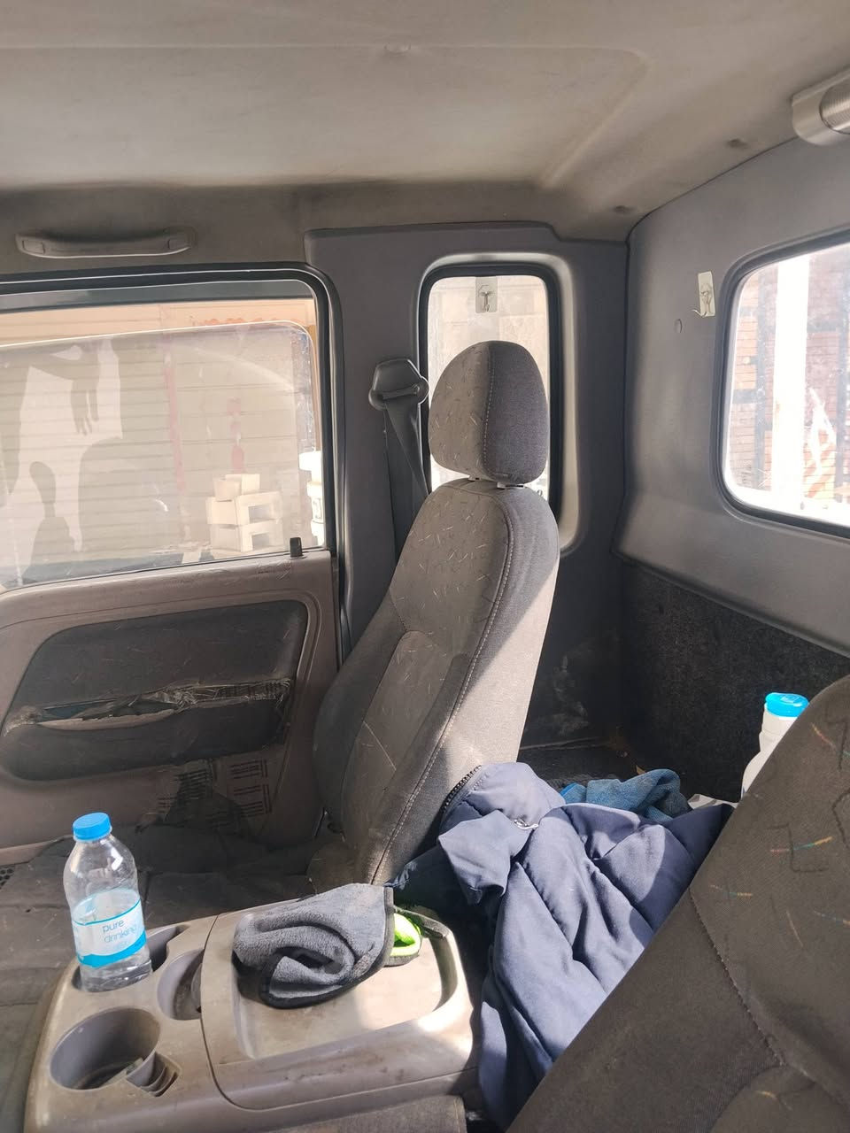 كيا ام عيون موديل 2000 السعر مالتها 63 شرط التحويل بغداد العامريه***********
