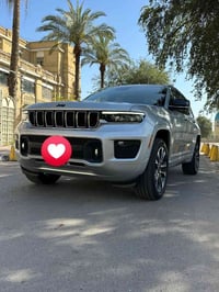 جيب جراند شيروكي أوفرلاند 2022 لون سلفر مميز رقم بغداد  باسمي تحويل مب...
