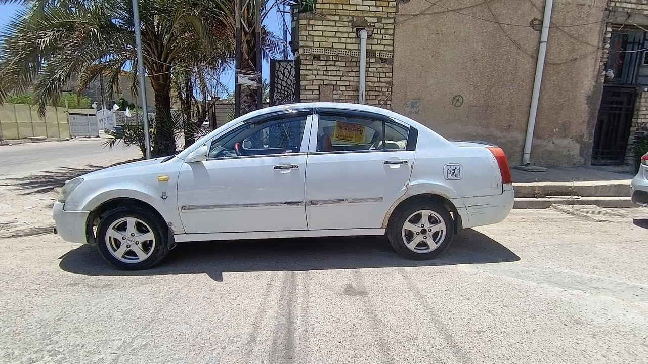 اسلام عليكم 
شيري A5 
موديل 2009 بلادي رقم بغداد 
السيارة تبريد ثلج صدر جديد زوج تايرات جدد باتري جديد لا تبخير ولا تنقيص كهربائيات سنتر لوك شغل وريمونت مالتها لبلاد 
كشرها تعبات وبي خياسات وبيها ضربها جاملغ ايسر من اشتريتها يعني وبيها تخير من السيارة تحمة بالنمرة الاولى 
الهزة منتهية صار شهر 

سعرها 26 ورقة  قفل قفل 
مكاني بغداد شهداء البياع 
***********
فقط وات ساب
