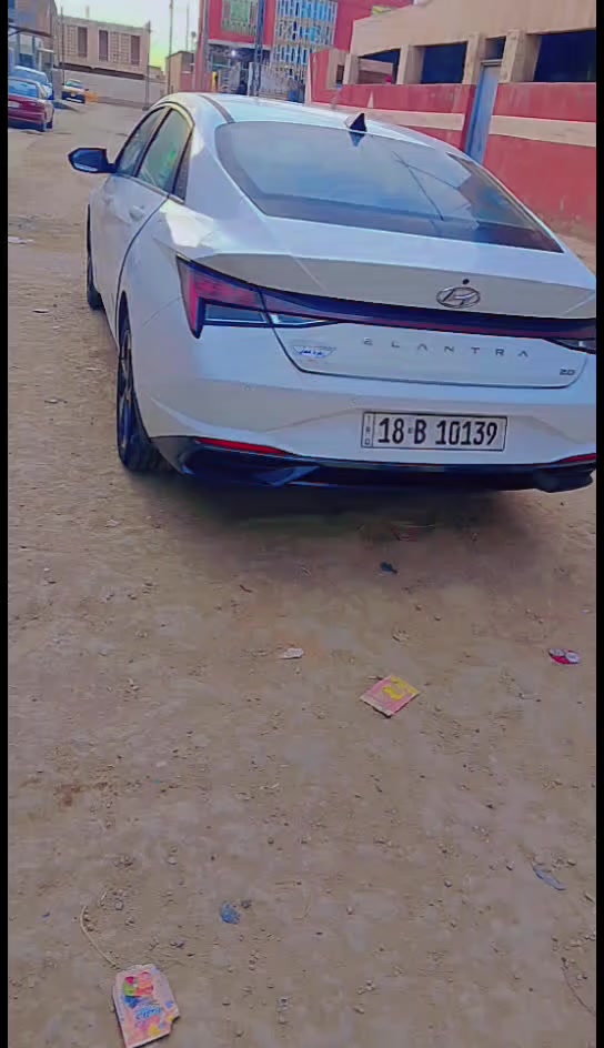 النترا خليجي موديل 2023 السياره كفاله عامه من عدا رصعه  بالدوسه 
محرك 2000 
فتحه تحكمات استيرن 
مانع انزلاق
بصمه
مري شفط
تبريد قطعتين 
السعر 185 وبيهه مجال
الاتصال على الرقم ***********
