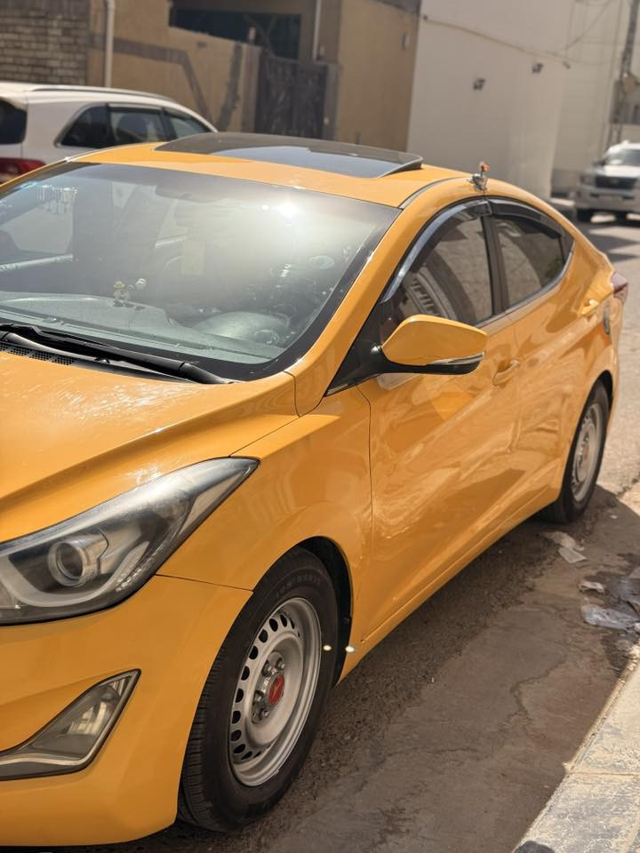 سلام عليكم
النترا 16 أمريكي محرك 1800 دوش 
محرك جديد صارله 5 ايام من شديته/ فتحه/بصمه/دوشمه كشنات/سفريات/تحكم ستيرن/تخم تاير ابو الورگه /اشاير بلمري /منظومه غاز / صبغه جديده / صور الحادث مرفقه بدون دواخل ولا شواصي رقم إنكليزي تحويل ثاني يوم مصفره هيئه وغرامات 
السعر 120 وبيه مجال قليل 
مكاني كربلاء 
***********
