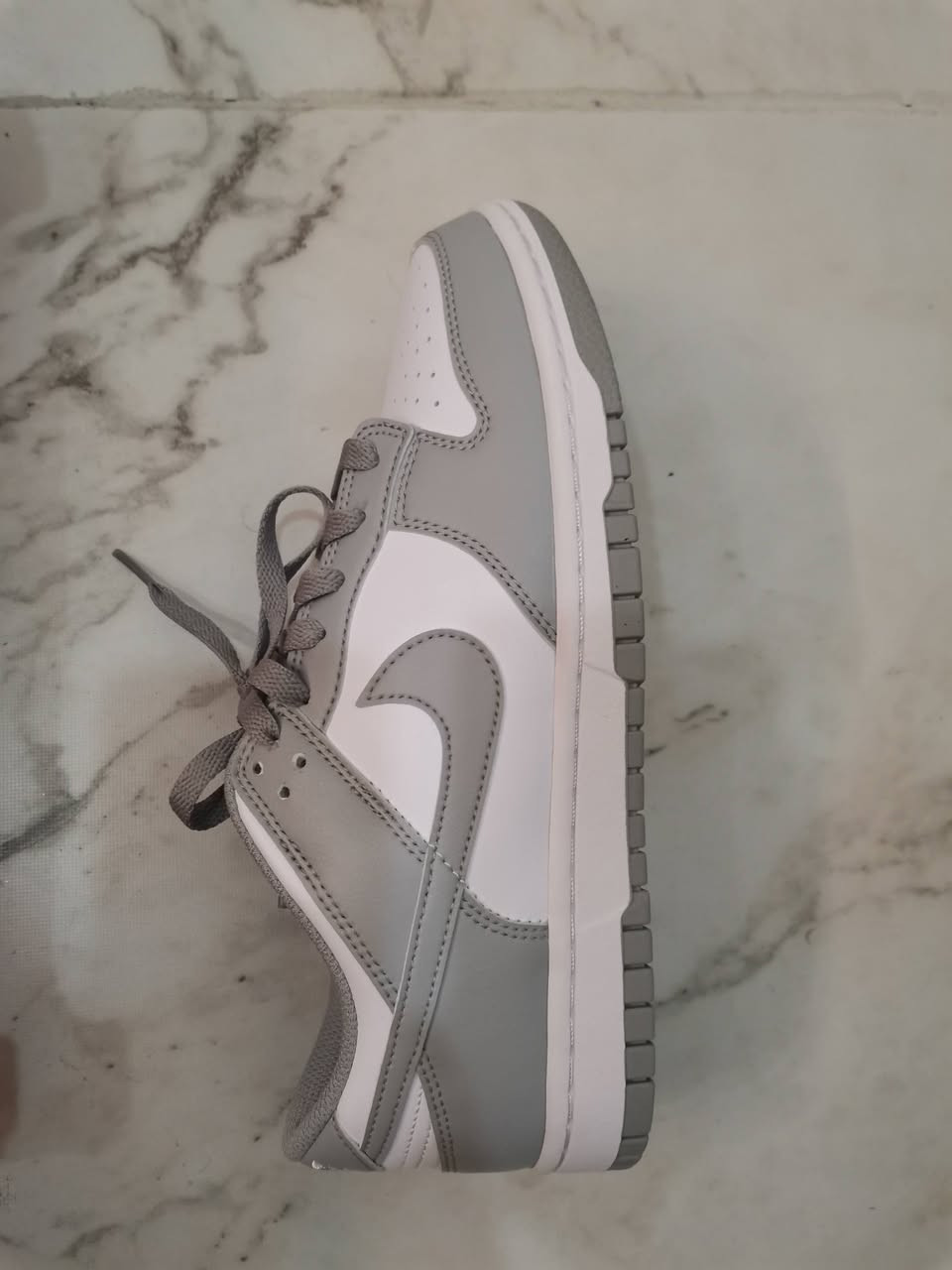 حذاء نايك اصلي للبيع
جديد قياس ٤١
متوفر توصيل مجاني جميع محافظات العراق
للحجز متوفر وت ساب ***********
