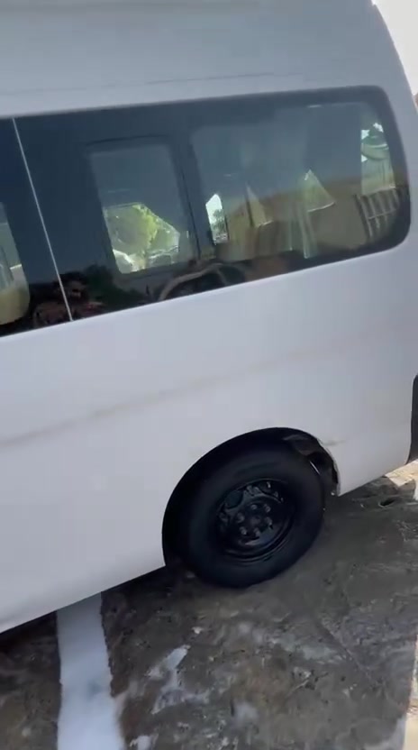 سلام عليكم
 شباب نيسان عاليه ١٦
 لبيع مكفوله من الصبغ بيها بس طخات مبينات بتصوري 
السعر ٢٢٥ وبيها مجال قليل 
مكان بغداد شعله  
*********** واتساب مفتوح
