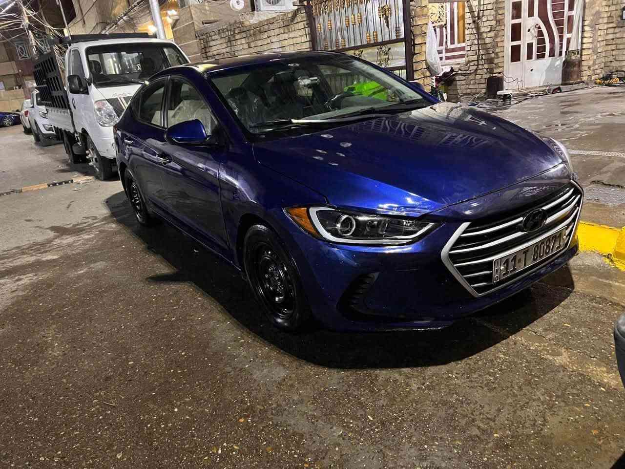 الانترا 17اب اسمي 
بيها بالعراق فقط البنيد السيارة مابيها نقص فقط الكير بيه عته بالنمره الثانية 
***********
العنوان بغداد
السعر 107
